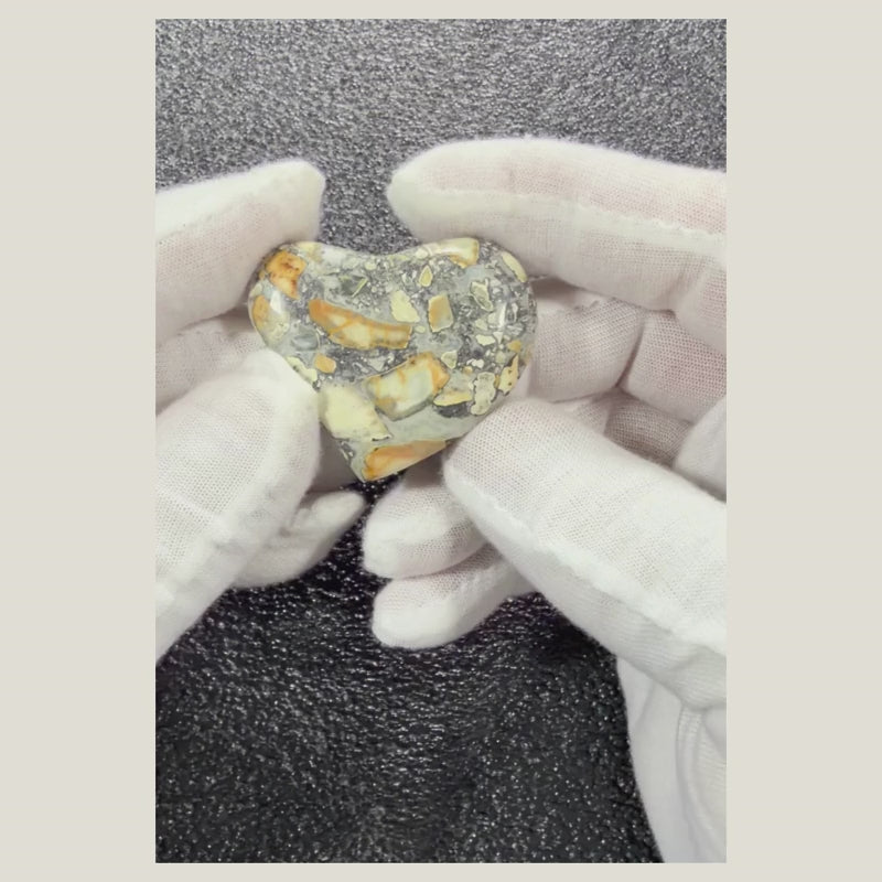 Video showing Maligano Jasper cabochon number 1 with natural scenic stone pattern
